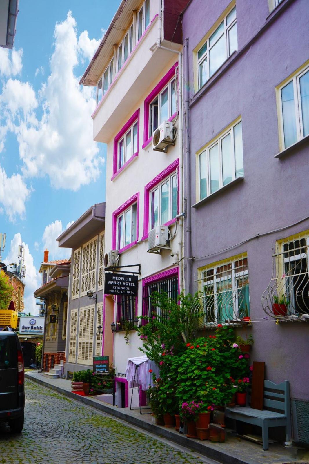 Medellin Apart Hotel Istanbul Exterior photo